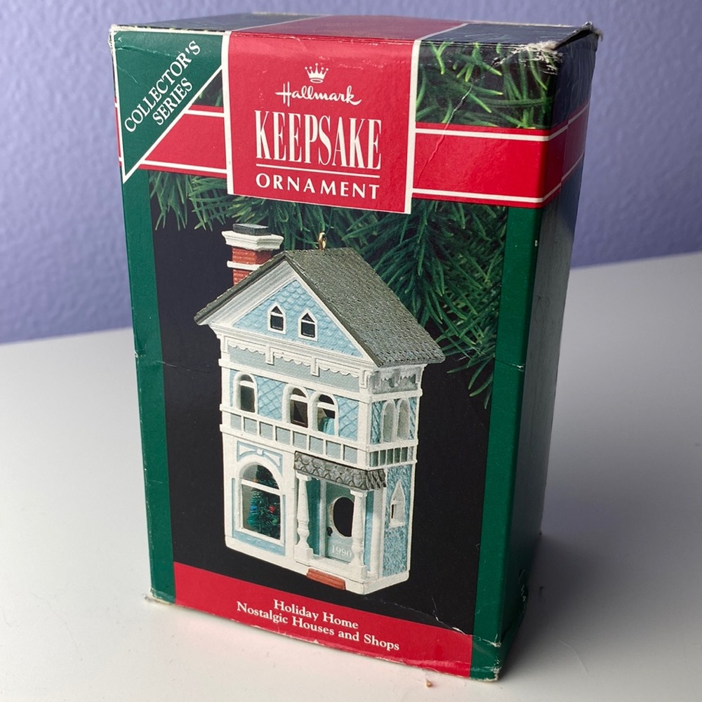 1990 Hallmark Collectible 1990 Nostalgic Houses & Shops 7th Holiday Home - Picture 3 of 9